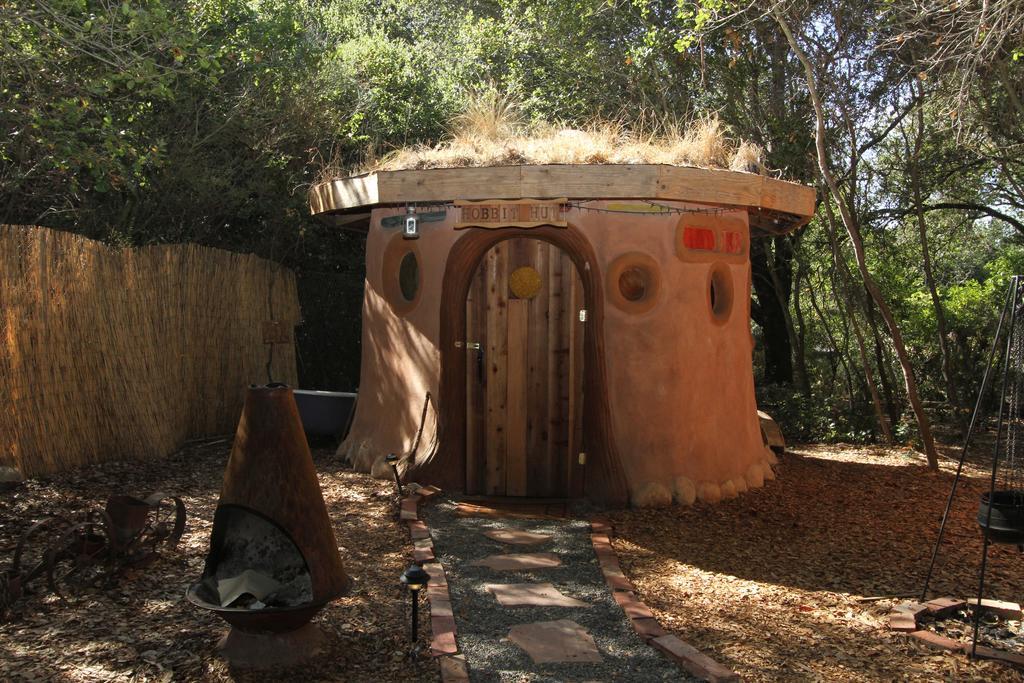 Hobbit Hut Hotel Geyserville Bilik gambar